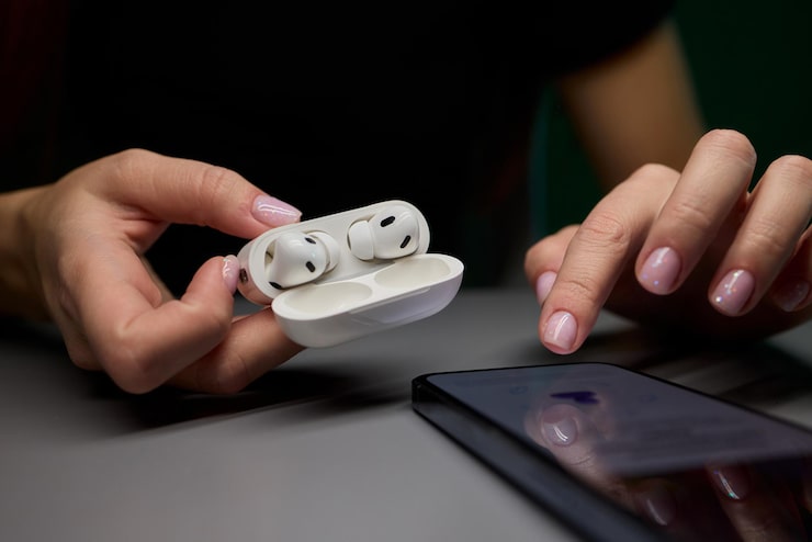 How to Connect AirPods to PS5